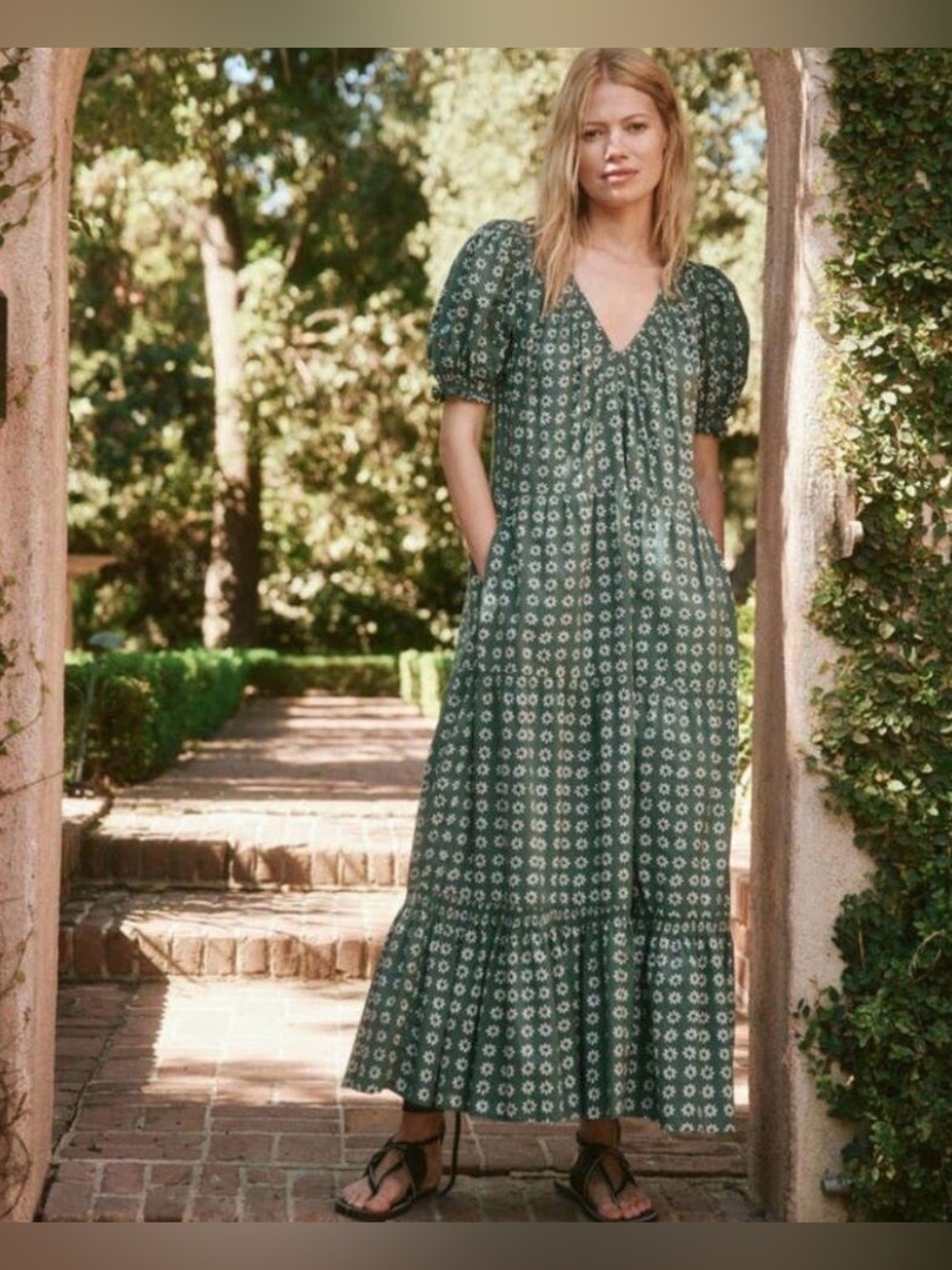 THE GREAT. The Dakota Midi Dress Green Floral Size Medium